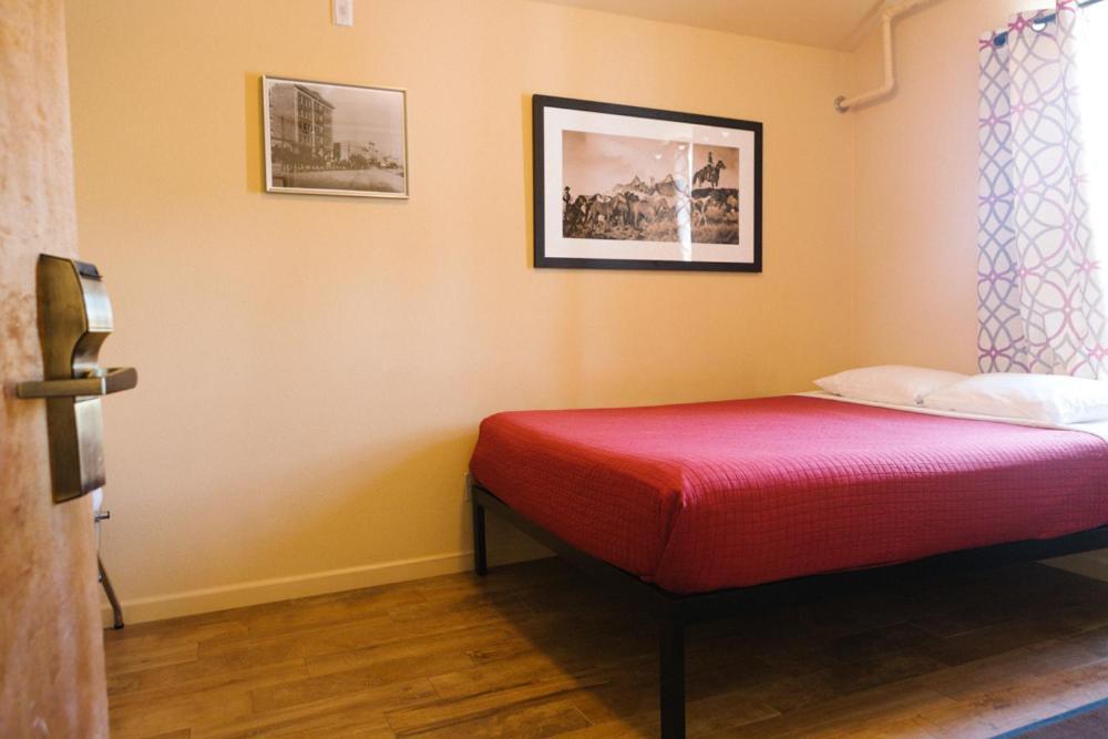 Old Brewery Hostel Tonopah Esterno foto